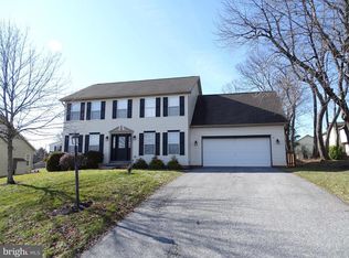 2166 Aslan Dr, York, PA 17404