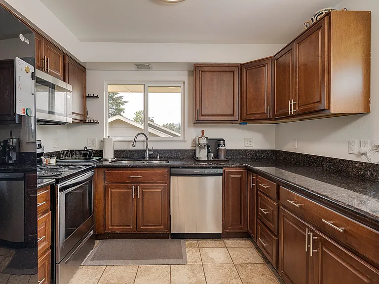 4909 SE Mason Ln — Photo 12