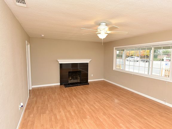 4th image of 3010 Watt Ave