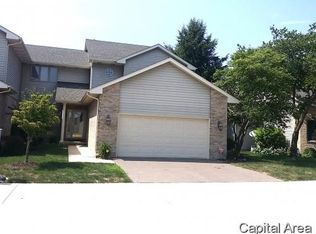 3201 Eagle Watch Dr, Springfield, IL 62711