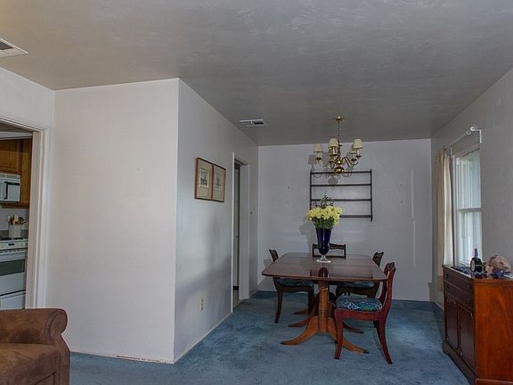 3rd image of 3313 Wisteria Dr