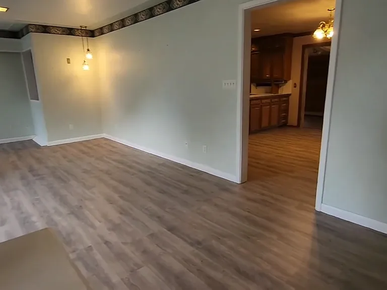 701 S Miller Ave — Photo 5