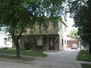 8618 45th St, Lyons, IL 60534