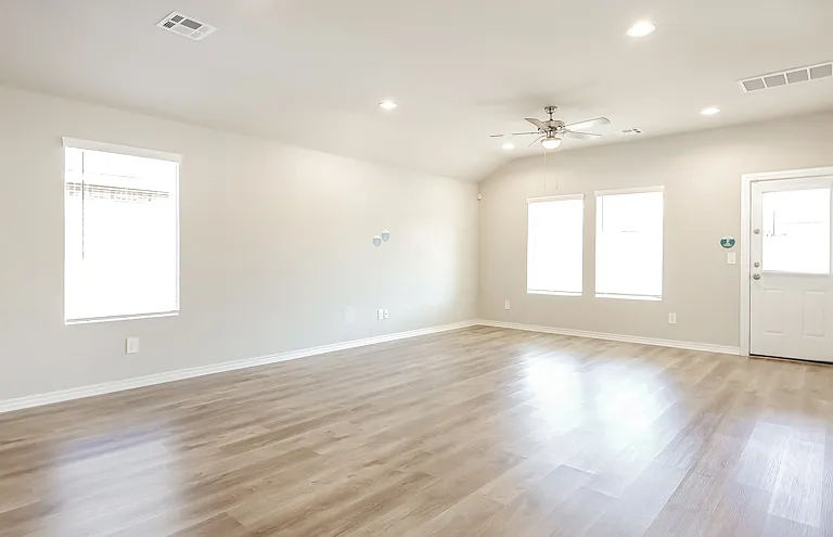 Sara Park Rental Homes — Photo 9