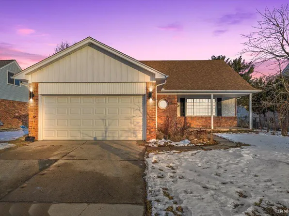 1957 Century Ct, Canton, MI 48188
