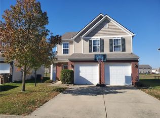 2426 Meadow Bend Dr, Columbus, IN 47201