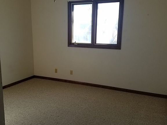 3rd image of 2648 4th Ave N APT 4