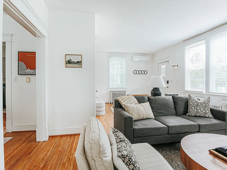 126 Maywood Ln — Photo 8