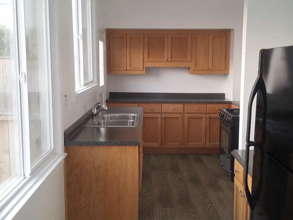 1st image of 641 47th Ave