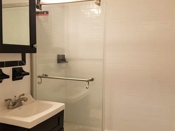 5th image of 1391 2nd Ave APT 3A
