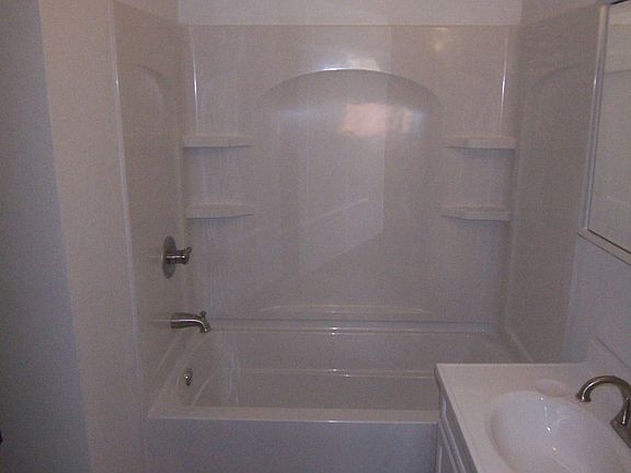 4th image of 1701 W 5th St