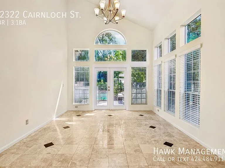 22322 Cairnloch St — Photo 15