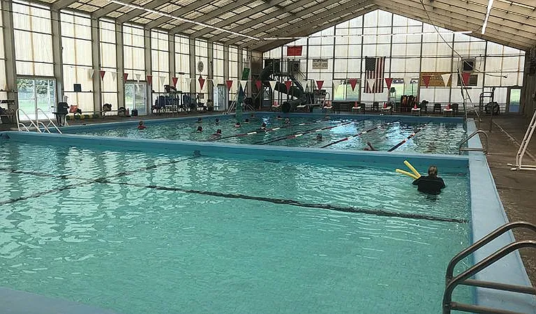 Indoor community pool 4 blocks away!