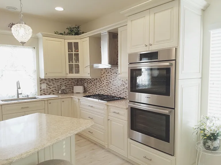 12 Cindy Ct — Photo 21
