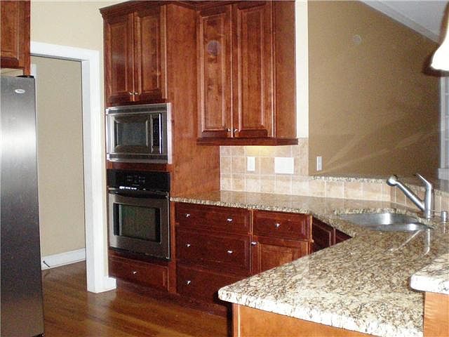 2nd image of 210 Beaconsfield Dr
