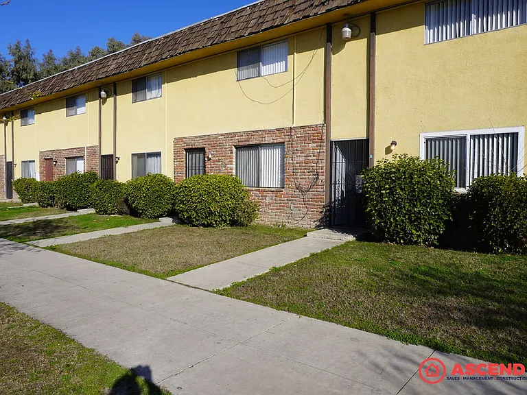 530 Oregon St — Photo 1