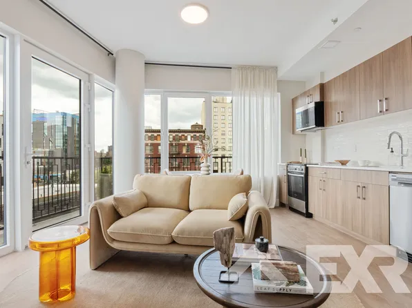 286 Rider Avenue image 10 of 17