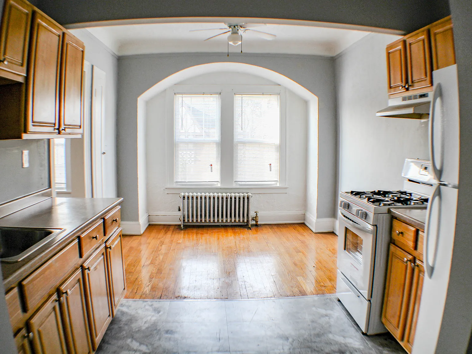 Essex-Morley and Barclay Apartments — Photo 4