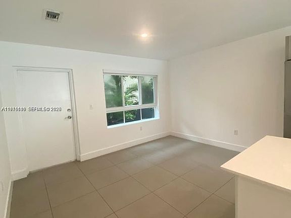 4th image of 2561 193rd St #1107