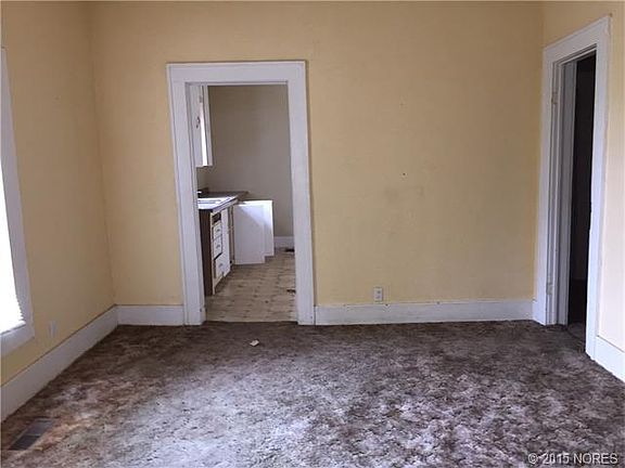 5th image of 3414 W 43rd Pl
