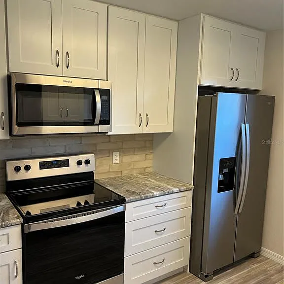 175 Kings Hwy #A8 — Photo 5