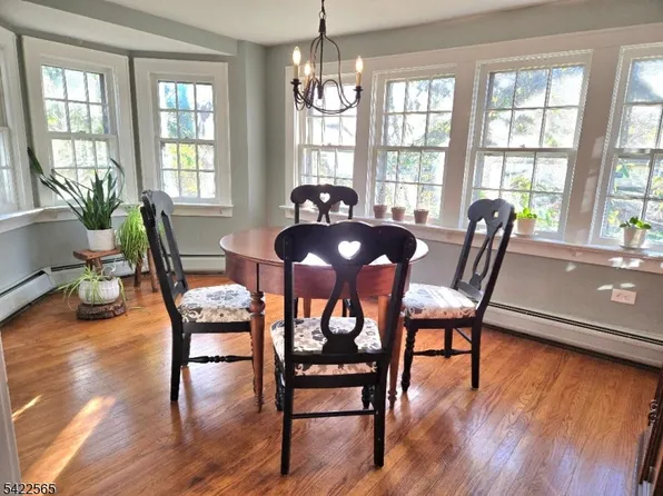 1 Pioneer Trl, Jefferson Twp., NJ 07438