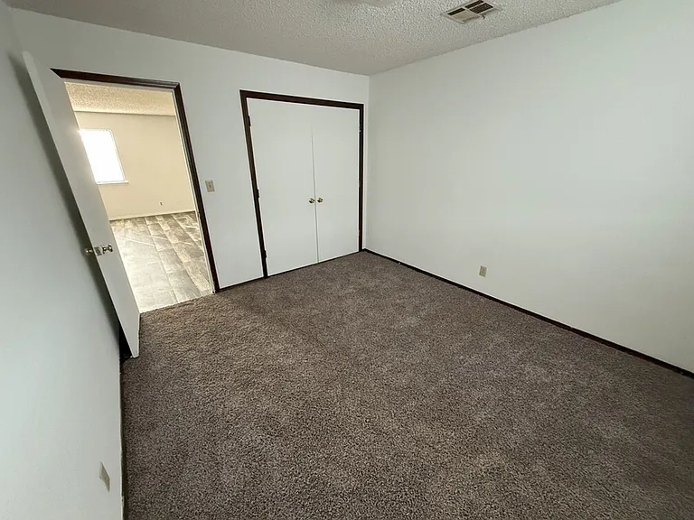 Serenity Ridge Apartments — Photo 9