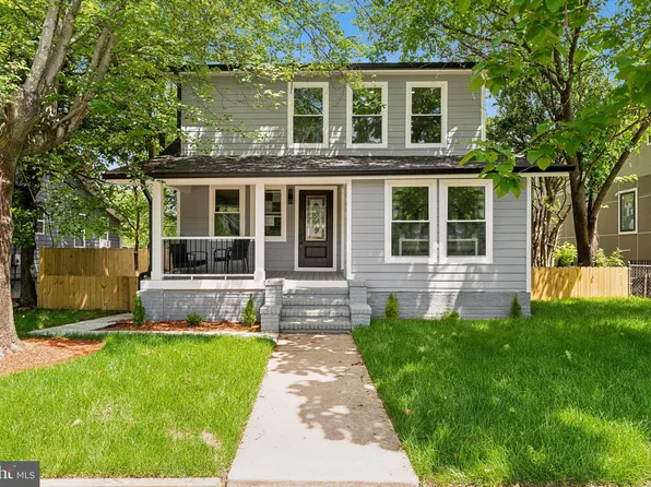 3104 Douglas St NE, Washington, DC 20018