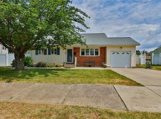 2144 Vista Dr, Bethlehem, PA 18018