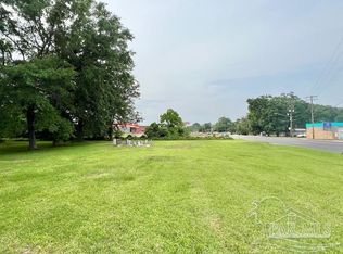 623 N Main St, Atmore, AL 36502