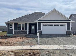 N9386 Gemstone Ct, Appleton, WI 54915