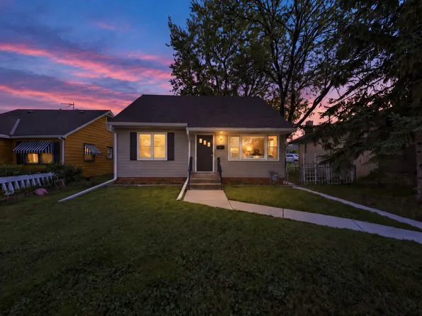 1446 Dale St N, Saint Paul, MN 55117