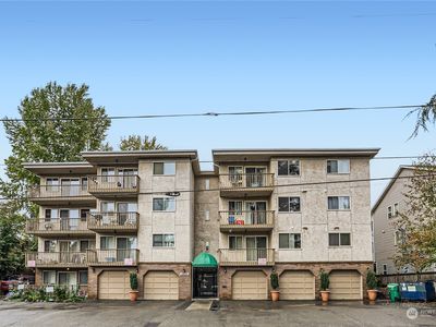 12035 32nd Avenue NE #204, Seattle, WA, 98125