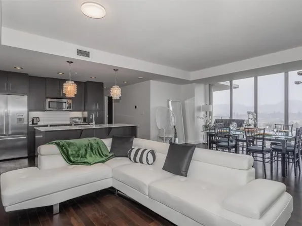 2040 Springfield Rd Unit 1106, Kelowna, BC V1Y 9N7