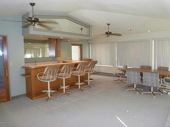 4th image of 1287 N Taboma Ln