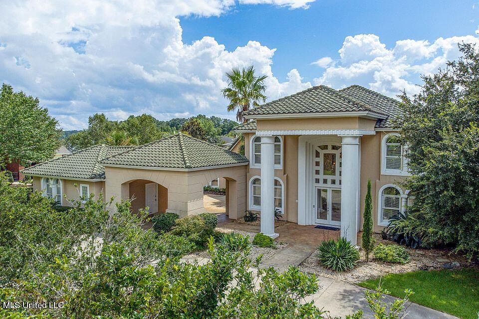 74 Canebrake Blvd, Hattiesburg, MS 39402 Zillow