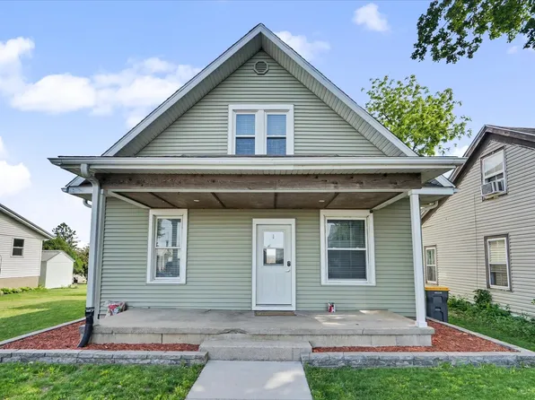 404 W 1st St, Mechanicsville, IA 52306