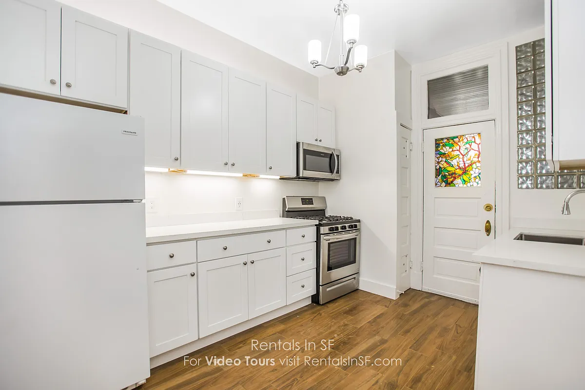 Kitchen - 205 Steiner St #B