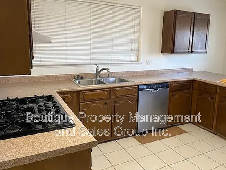 1815 N Westwood Ave #A — Photo 8