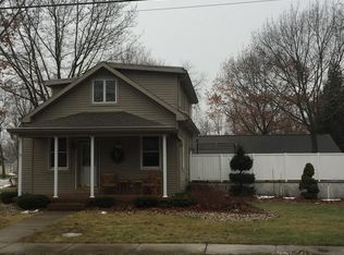 110 S Rochester St, Burlington, WI 53105