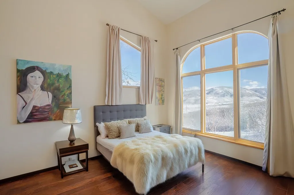 1 bed, 806 sqft, $5,900 — Photo 4