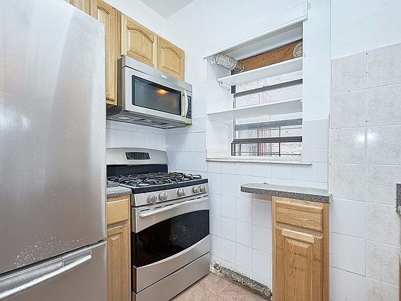 2nd image of 514 W 146th St APT 1B