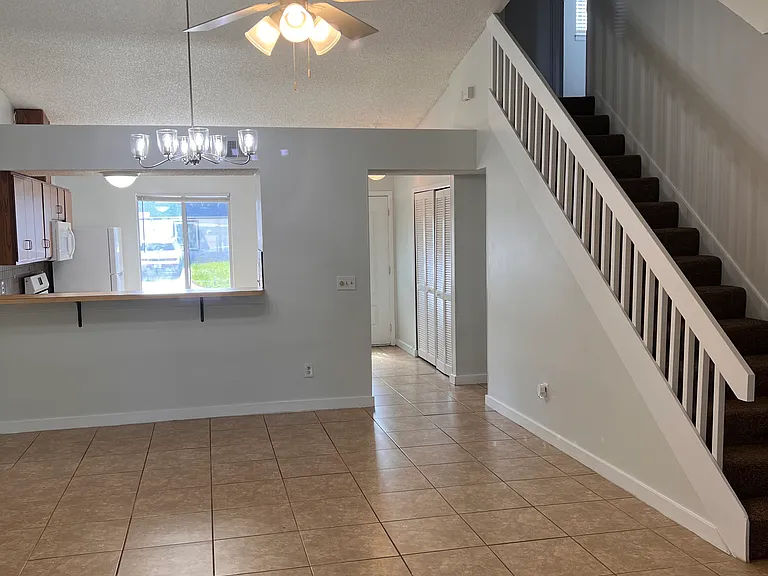 666 Aquatic Dr — Photo 4