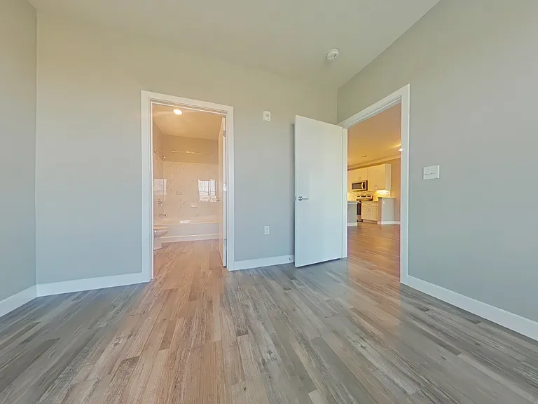 Allure Apartments — Photo 84