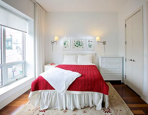 Sold by The InHouse Group | media 7