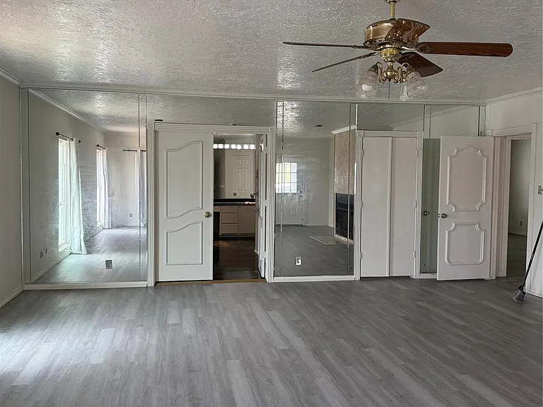 8528 Beechnut St — Photo 10