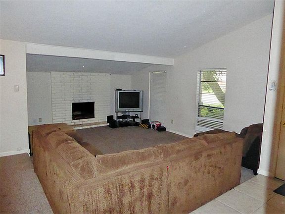 2nd image of 5011 Gretna Green Dr