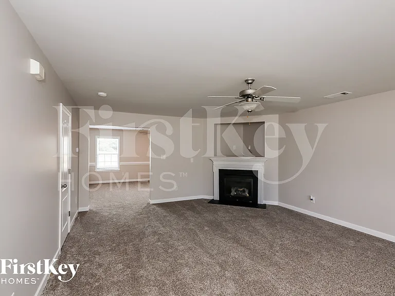 2922 Blueberry Dr — Photo 4