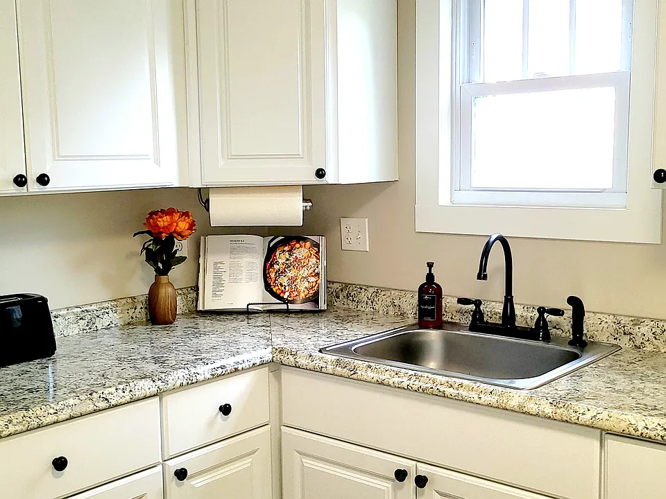 8 Pleasant Ct #1