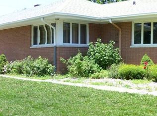 402 Moody Dr, Hamburg, IA 51640